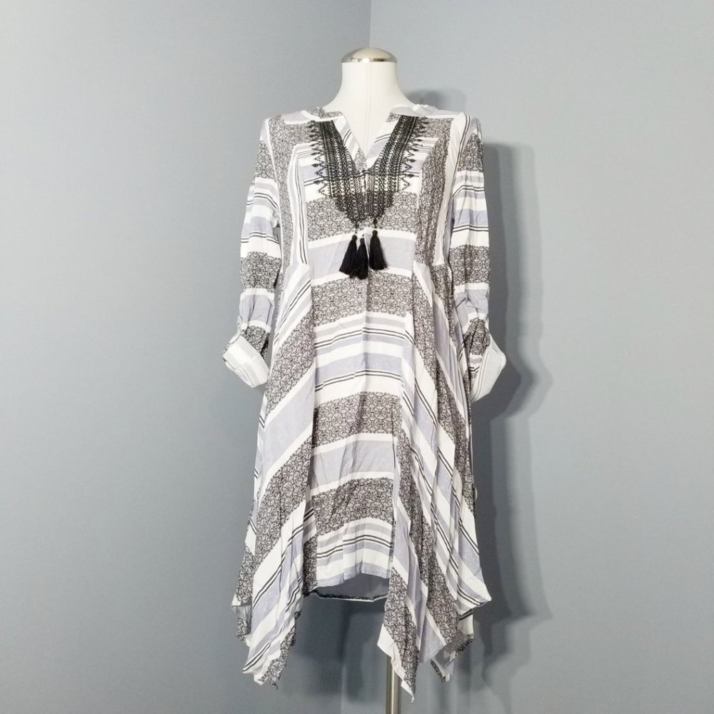 KNOX ROSE Boho Long Sleeve Tassel Dress NWT
